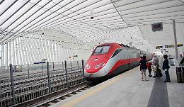 Lastra giù dal tetto della stazione Mediopadana: 'Ho visto la morte in faccia'