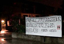 Migranti in paese, il Comune piazza fototrappola
