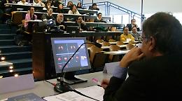 Università, ricerca appesa a un filo: laboratorio, è corsa contro il tempo

