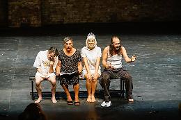 Gli spettri di Leonardo Lidi e il fantasma di Ibsen alla Biennale Teatro
