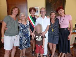 Coppia di mamme, il 'sì' del Comune