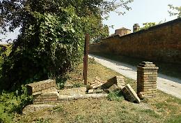 Con l’auto contro il muro, prima la fuga e poi la confessione
