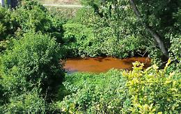 Acqua colorata di rosso, nessun danno ambientale