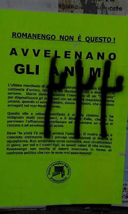 Manifesti imbrattati: «Provocazione fascista»