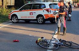 Prognosi riservata per il ciclista di 74 anni
