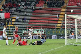 Altro punto per la Cremonese, il big match con la Salernitana termina a reti bianche
