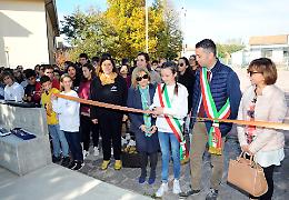 Lezioni anche all’aperto, ecco l’aula-anfiteatro in giardino