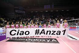 Pomì sconfitta all'esordio (3-0) dalla corazzata Conegliano
