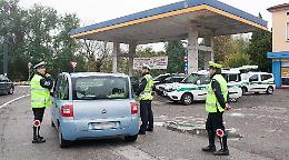 I tir e le auto sotto controllo, fioccano i verbali