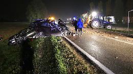 Automobile tampona un trattore, tre feriti lungo la provinciale 10