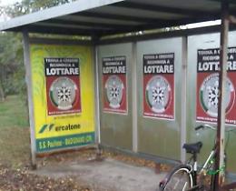Manifesti abusivi, il sindaco sporge denuncia