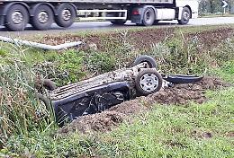 Auto si ribalta sulla Melotta, muore ragazzo di 16 anni