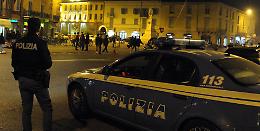 Pattuglie in borghese mescolate alla folla 