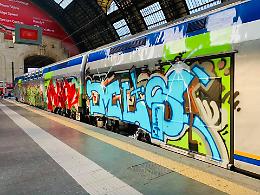 Atto vandalico su un treno, altra mattinata nel segno dei ritardi