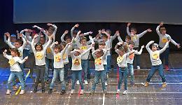 La magia del teatro unisce genitori e bambini