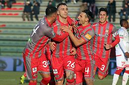 Cremonese scatenata, bloccati Perugia e crisi (4-0)