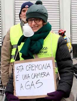 Aria avvelenata, è vera emergenza
