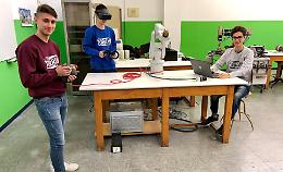 Lezione col robot, all’Itis l’industria è 4.0
