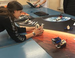 A scuola con i robot, i ragazzi scoprono lo spazio
