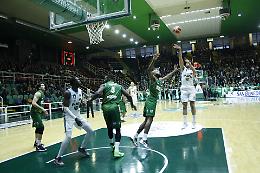Vanoli, storico successo (70-62) ad Avellino