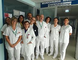 Primo intervento di chirurgia da sveglio all’ospedale Maggiore