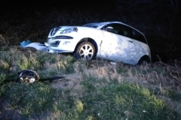 Fuori strada in via Sauro, feriti madre e figlio