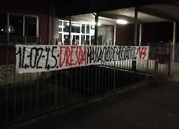 Racchetti, striscione apparso nella notte. Indaga la polizia