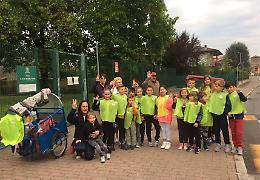 Risparmio energetico, gli alunni vanno a piedi