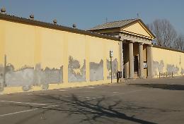 San Bernardino: cimitero in balia del degrado