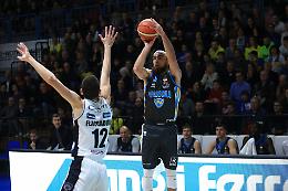 Tre Demps lascia la Vanoli
