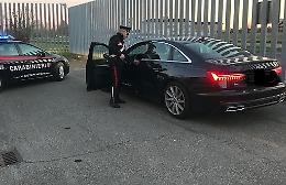 Fermato su auto rubata, denunciato 45enne