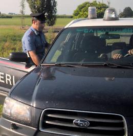 Abbracciano una anziana e le strappano la catenina, tre romeni denunciati