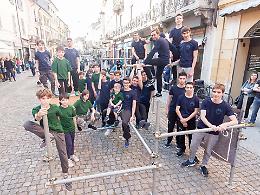 Parkour, i piccoli spider man in corso Garibaldi