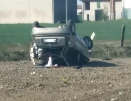 Fuori strada in serie, ferite lievi per i tre conducenti