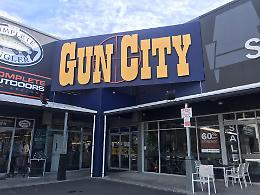 Christchurch, 89 capi accusa per killer
