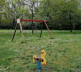Parchi nell'oblio: giochi rotti, trappole per i bambini