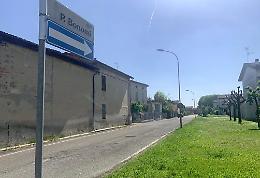 Furto in tre abitazioni di via Bonomi 