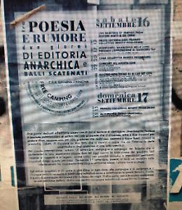 Manifesti in galleria XXV Aprile, processo per tre del Kavarna