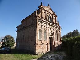 Santa Maria dell'Argine, appello del don per pagare le nuove luci
