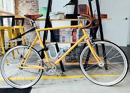 Biblio-bike al via, i libri consegnati a casa in bici