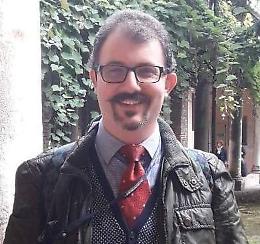 Il bibliotecario va: rivolta e raccolta firme