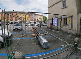 Piazza Garibaldi, scavi per le condotte del gas