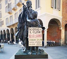 Cambiamenti climatici, torna il fridays for future