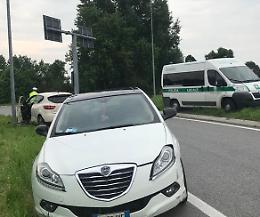 Scontro tra auto al rondò di via Mantova, feriti lievi