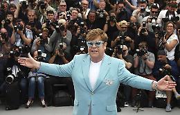 Elton John, annullato il concerto di stasera all'Arena di Verona