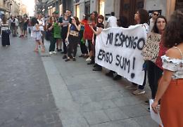 Cortei, slogan e proteste: 'Salvini, quando lavori?'