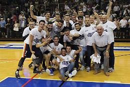 L'MgKvis Corona Piadena festeggia la promozione in Serie B