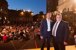 Malvezzi e Galimberti, fuochi d'artificio in piazza