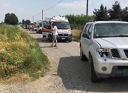 Scooter investito da pick-up, due 17enni in ospedale