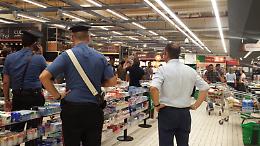 FOTO La protesta dei lavoratori della logistica all'Iper